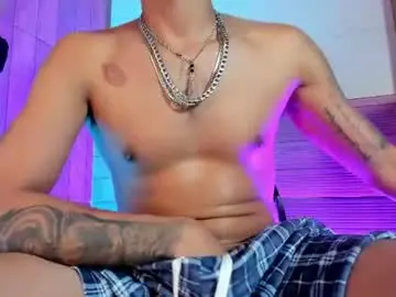 Chaturbate Free Porn Cam of drakeneumann