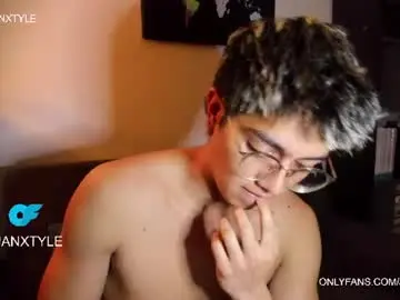 Chaturbate Live Sex Cam of juancamroom
