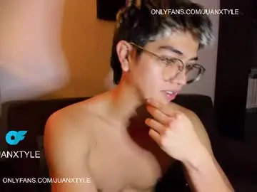 Chaturbate Watch Live Sex Cams of juancamroom