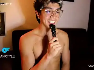 Chaturbate Watch Live Sex Cams of juancamroom