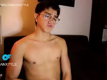 Chaturbate Watch Live Sex Cams of juancamroom