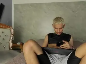 Chaturbate Adult Video Chat of camilo_contrerass