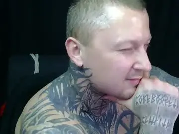 Chaturbate Live Sex Cam of devilwithtats