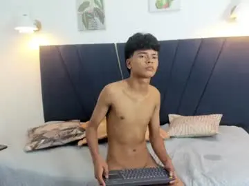 Chaturbate Live Porn of jacob_cum23