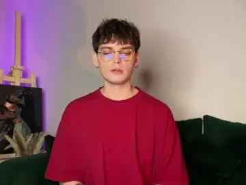 Chaturbate Free Porn Cam of oliverlawrence