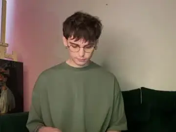Chaturbate Free Porn Cam of oliverlawrence