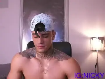 Chaturbate Nude Webcam of alan_morrys