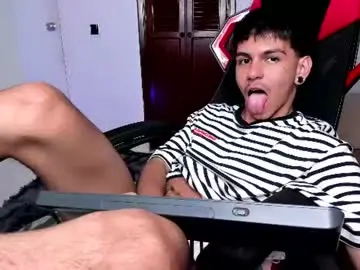 Chaturbate Nude Webcam of austin_falcon