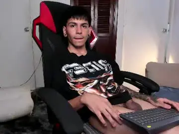 Chaturbate Adult Webcam of austin_falcon