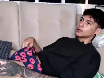 Chaturbate Nude Webcam of austin_falcon