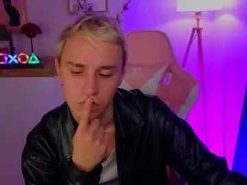 Chaturbate Watch Live Sex Cams of chuck_miller