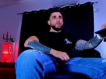 Chaturbate Live Sex Cam of mightyaaron