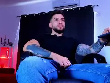 Chaturbate Free Porn Cam of mightyaaron