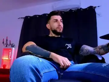 Chaturbate Adult Video Chat of mightyaaron