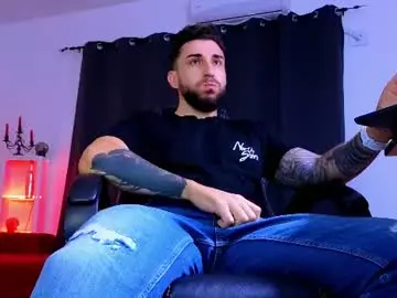 Chaturbate Nude Webcam of mightyaaron