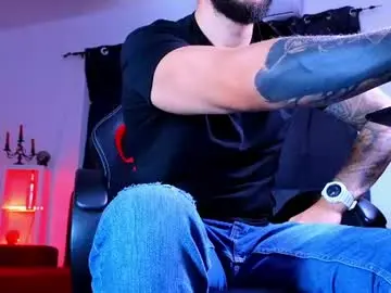 Chaturbate Live Porn of mightyaaron