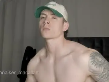 Chaturbate Live Sex Cam of jhonny_macallan