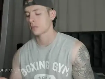 Chaturbate Sex Cam of jhonny_macallan