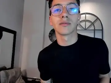 Chaturbate Sex Cam of andyjoy_