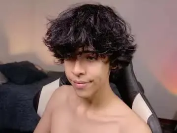 Chaturbate Best live sex cam show of alan18n