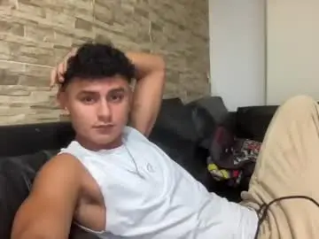 Chaturbate Adult Video Chat of bob_pettersonn