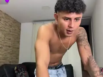 Chaturbate Best live sex cam show of bob_pettersonn