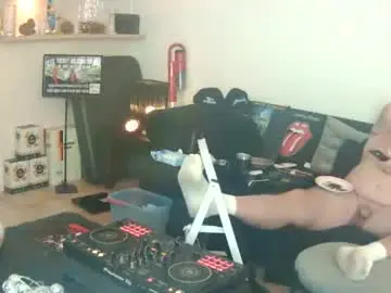 Chaturbate Nude Webcam of goldyguy011