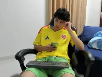 Chaturbate Best live sex cam show of ithan_hot