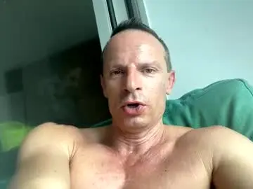 Chaturbate Best live sex cam show of bigmuscles24