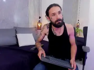 Chaturbate Sex Cam of hisoka_0