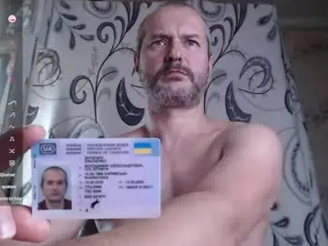Chaturbate Live Sex Cam of vladimir898392