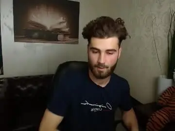 Chaturbate Live Sex Cam of kyloeast