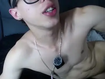 Chaturbate Live Sex of skinny_bigcock20
