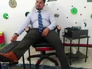 Chaturbate Nude Webcam of kalethbigdick88
