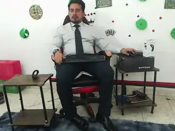 Chaturbate Live Sex of kalethbigdick88