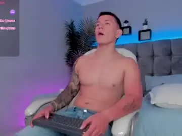 Chaturbate Live Porn of thomas_moon_