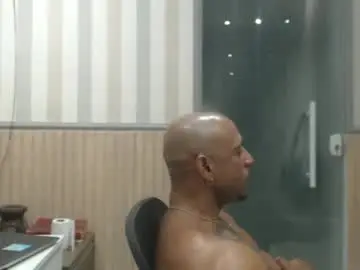 Chaturbate Best live sex cam show of hebertgomes