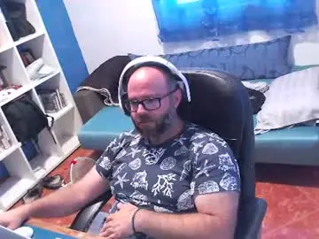 Chaturbate Nude Webcam of ravingr3d3