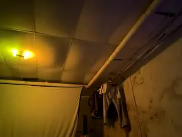 Chaturbate Live Sex Cam of sohardithurtz69