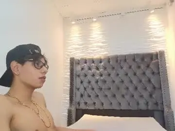 Chaturbate Adult Webcam of lenny_knox2