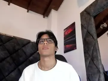 Chaturbate Free Porn Cam of liamkron