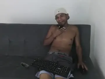 Chaturbate Live Sex of alphas_latins