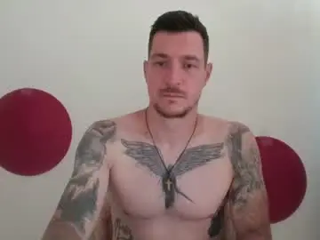 Chaturbate Free Live Porn of tattooedhunk_