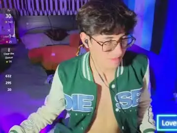 Chaturbate Live Sex Cam of angelito18_twink