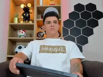 Chaturbate Free Live Porn of mikecooper_