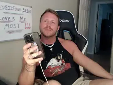 Chaturbate Free Porn Cam of player2pawns