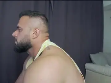 Chaturbate Free Live Porn of rickymiami1