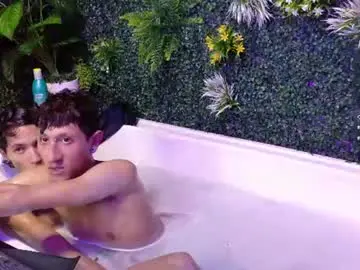 Chaturbate Sex Cam of yen_and_dko