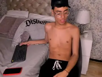 Chaturbate Best live sex cam show of samfrrost