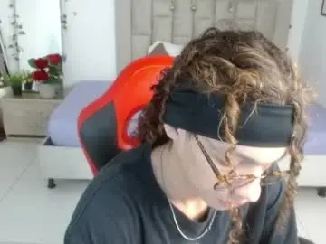 Chaturbate Live Sex of axel_fox7